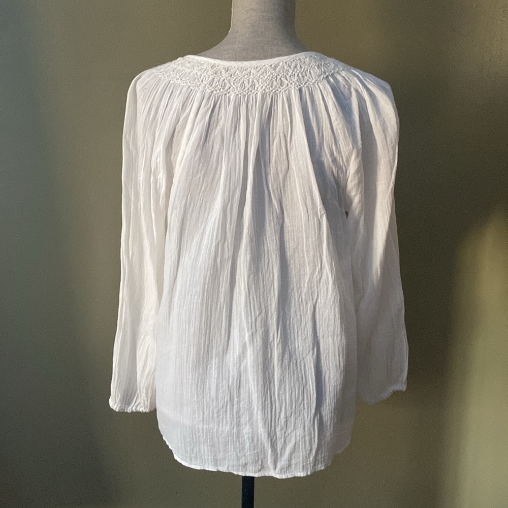 Joie white blouse with coral embroidery size M - Picture 2 of 13